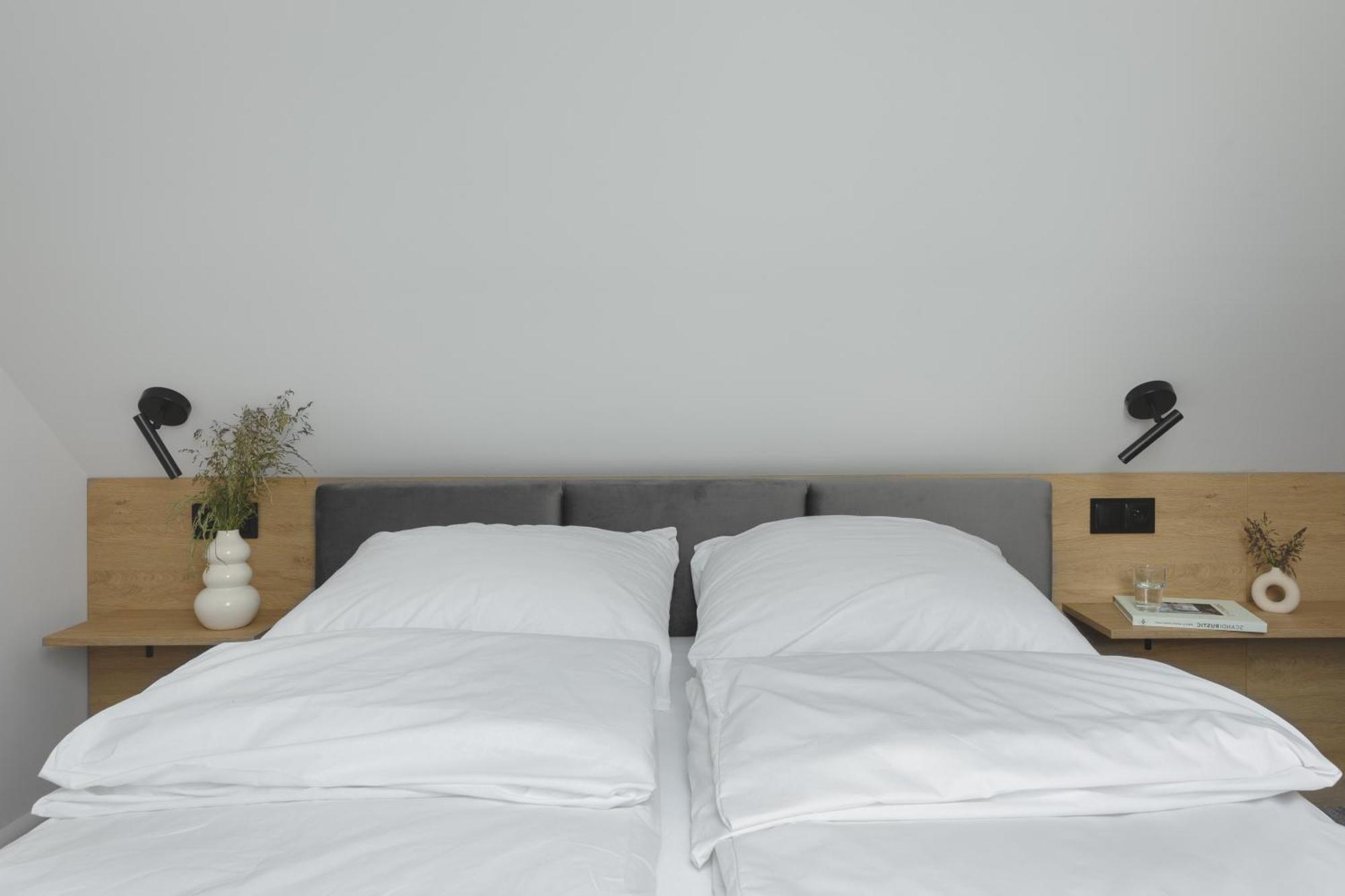 Apartamenty Na Lakach 쿠도바-즈루이 외부 사진